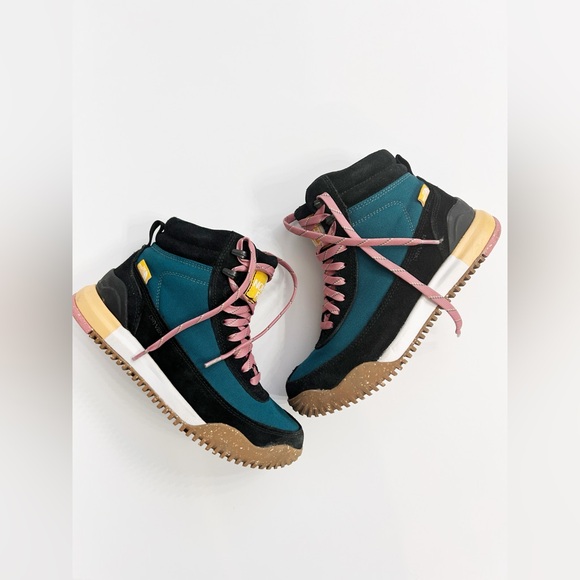 The North Face Shoes - The North Face Back-to-Berkeley III Sport Waterproof Lifestyle Boots - Women’s 6